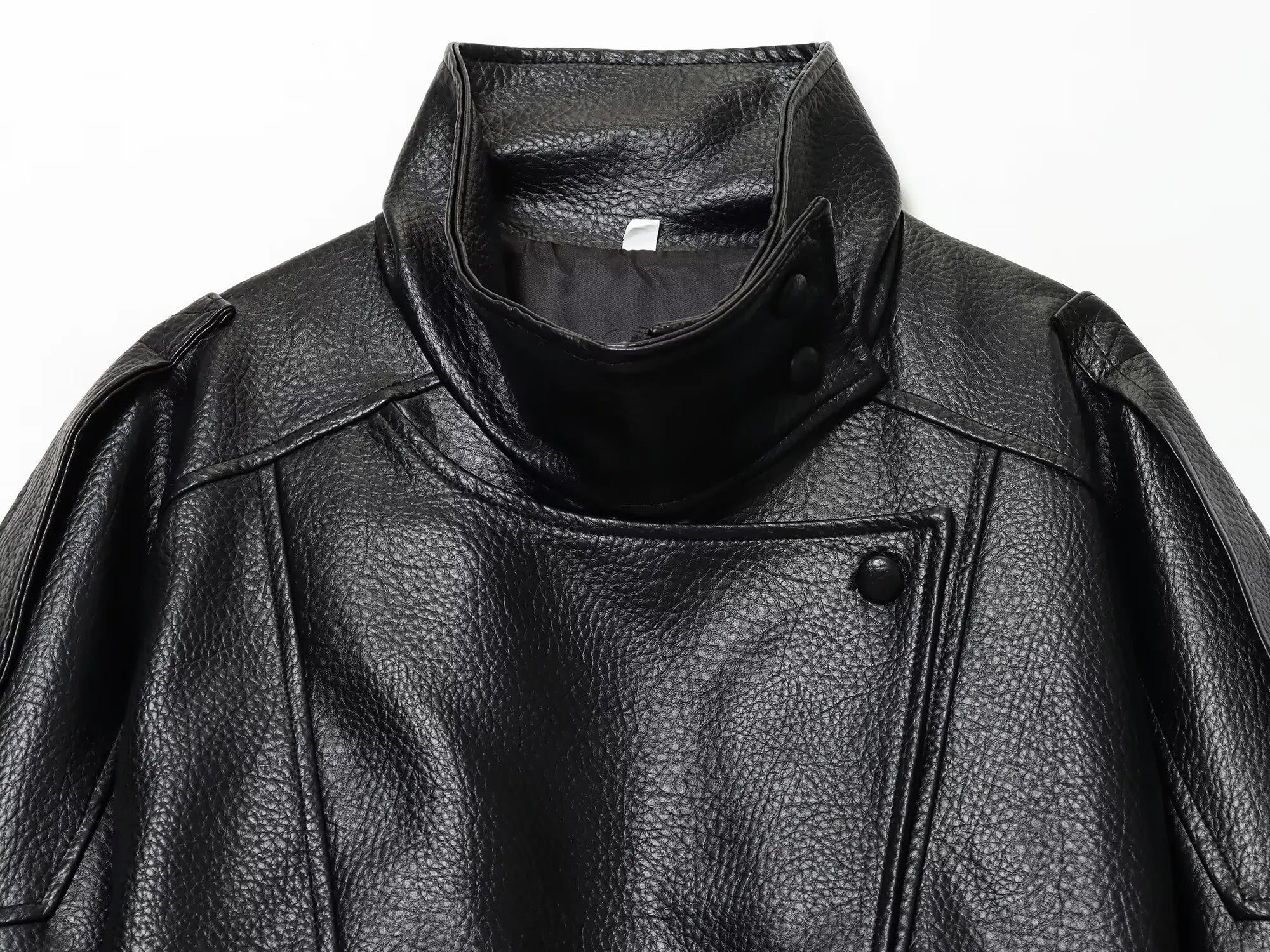 Chaqueta Midnight Rebel — Cuero Sintético Negro con Estilo Oversize